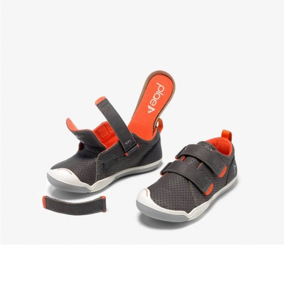 Plae ROEN Kids Shoes - Gray and Red 3 boys NWT - Picture 9 of 11